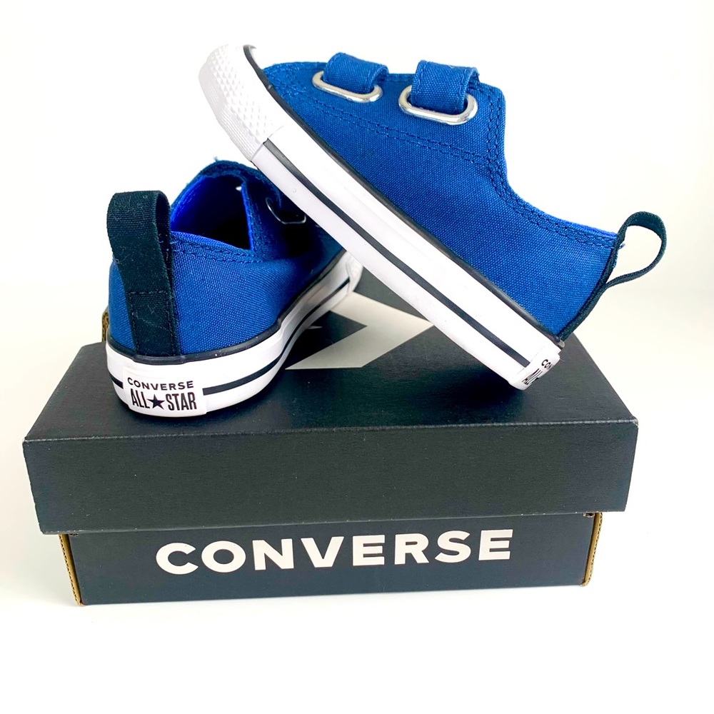 NWT Baby/Toddler Size 6 Blue & Black Low Top